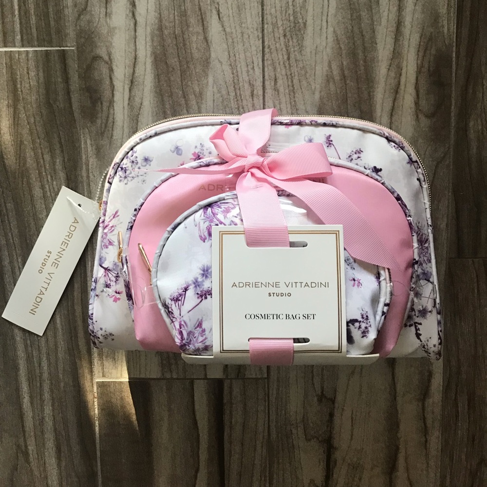 Brand new cosmetic bags by Adrienne Vitadini